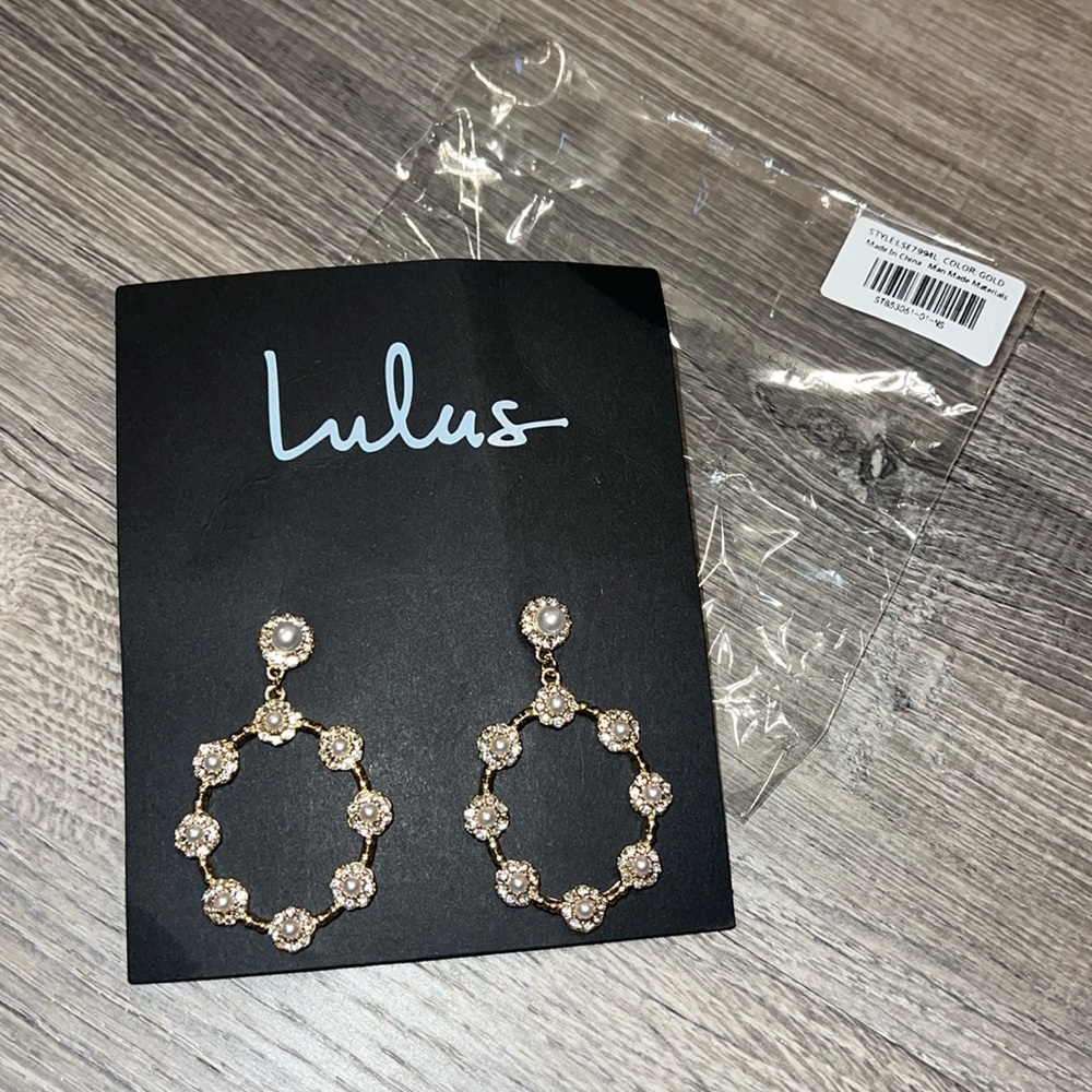 * NWT Lulu's Earrings